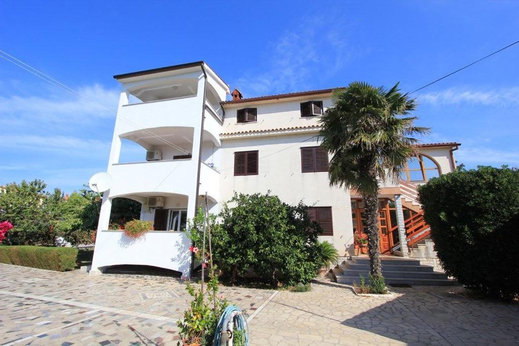 Apartments Anita Pomer Exterior photo