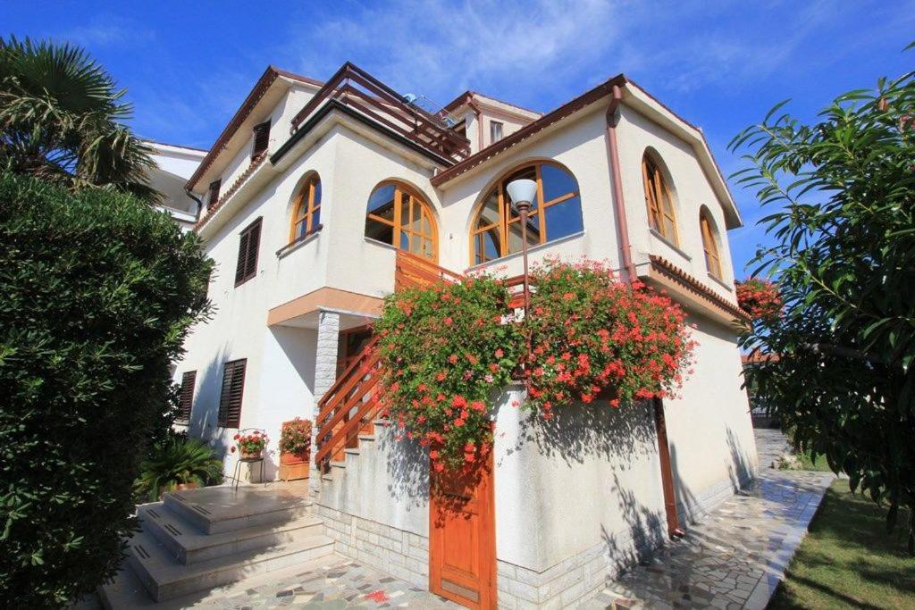 Apartments Anita Pomer Exterior photo